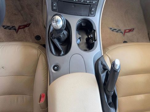 Used 2006 Chevrolet Corvette Coupe w/ Preferred Equipment Group image 25