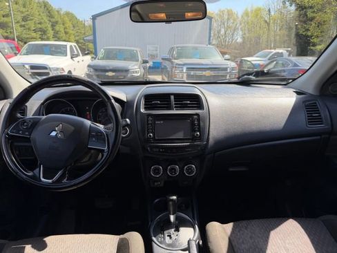 Used 2016 Mitsubishi Outlander Sport SE image 12