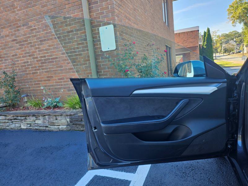 Used 2023 Tesla Model 3 Standard Range RWD image 33