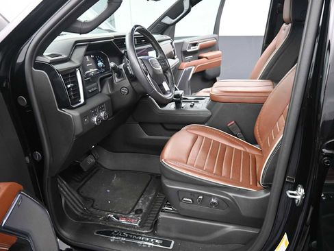 Used 2024 GMC Sierra 1500 Denali Ultimate image 10