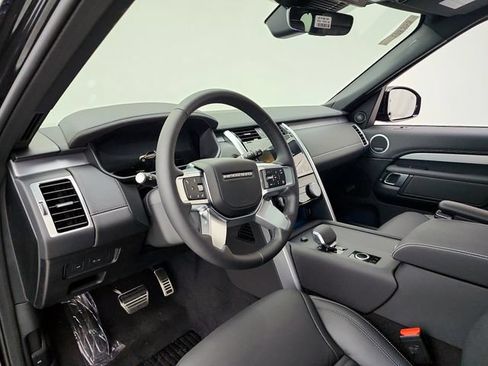 New 2026 Land Rover Discovery Limited Edition AWD/4WD image 16