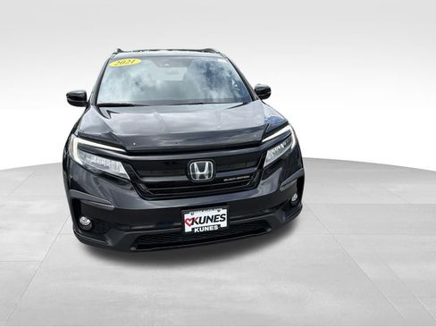 Used 2021 Honda Pilot Black Edition image 3