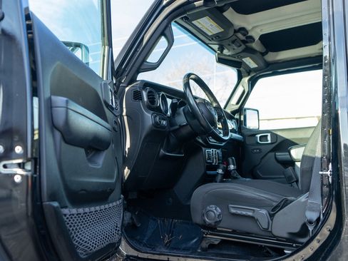 Used 2021 Jeep Wrangler Unlimited Sport image 13