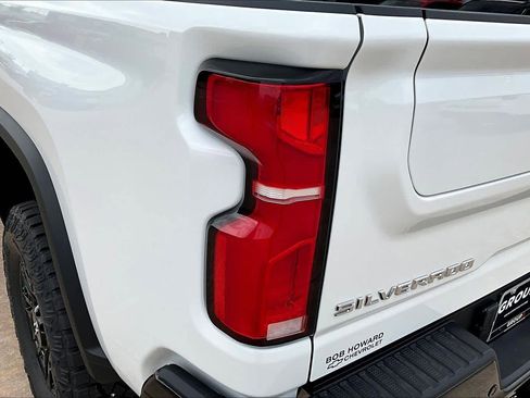 New 2026 Chevrolet Silverado 2500 ZR2 image 15