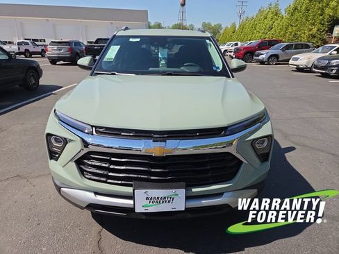 New 2026 Chevrolet TrailBlazer LT w/ Convenience Package AWD/4WD image 2