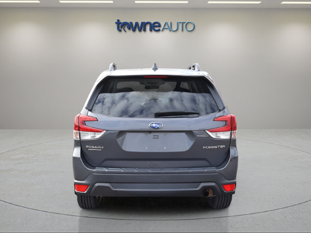 Used 2021 Subaru Forester Premium AWD/4WD image 4