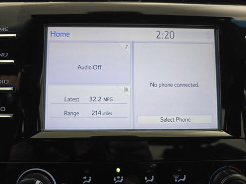 Used 2018 Toyota Camry LE w/ Convenience Package image 24