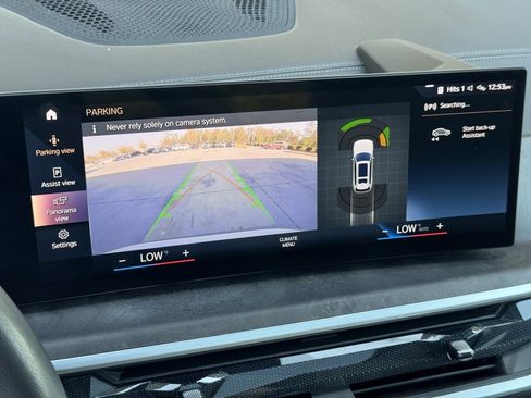 Used 2023 BMW X7 xDrive40i image 36