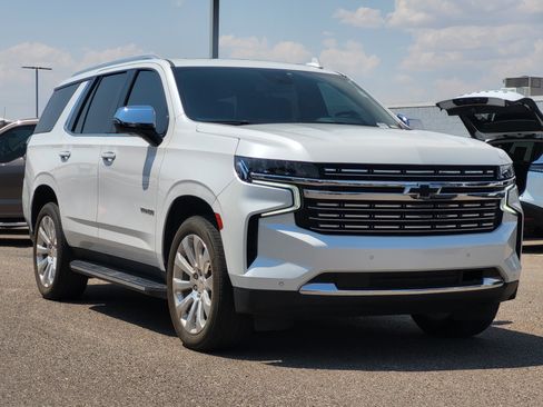 Used 2023 Chevrolet Tahoe Premier AWD/4WD image 3
