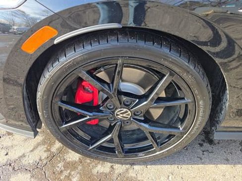 Used 2024 Volkswagen GTI SE image 3