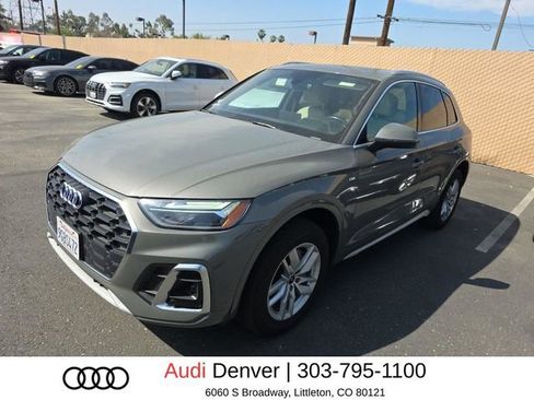Used 2023 Audi Q5 2.0T Premium w/ Convenience Package image 1