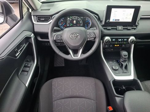 Used 2023 Toyota RAV4 XLE w/ Convenience Package AWD/4WD image 11