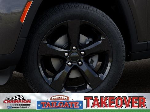 New 2026 Jeep Grand Cherokee L Limited w/ Limited Altitude Package AWD/4WD image 8