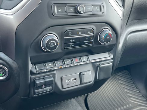 Certified 2023 Chevrolet Silverado 1500 Custom AWD/4WD image 28