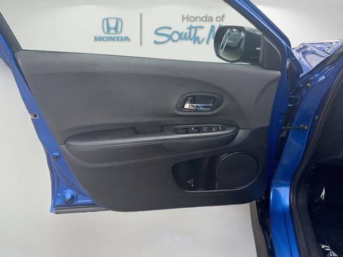Certified 2022 Honda HR-V Sport image 19