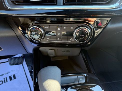 New 2026 Chevrolet Trax RS w/ Sunroof Package image 37