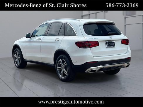 Used 2021 Mercedes-Benz GLC 300 4MATIC image 3