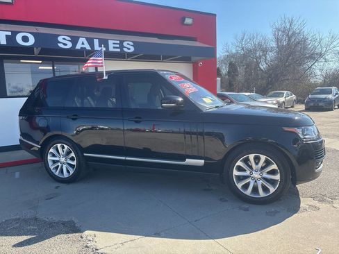 Used 2017 Land Rover Range Rover HSE image 3
