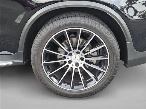 Used 2018 Mercedes-Benz GLC 43 AMG 4MATIC image 22