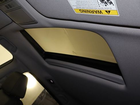 Used 2023 Honda Odyssey EX-L image 24