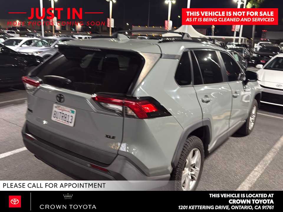Used 2021 Toyota RAV4 XLE FWD image 4