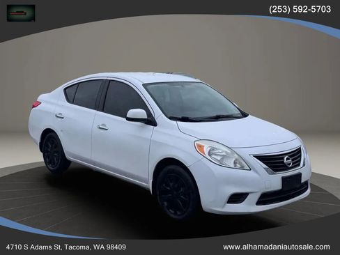 Used 2012 Nissan Versa SV w/ Convenience Pkg image 1