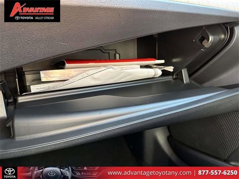 Used 2025 Toyota Camry XLE image 33