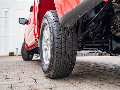 Used 2023 Ford F150 XLT image 39