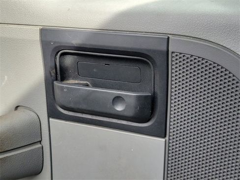 Used 2007 Ford F150 STX image 23