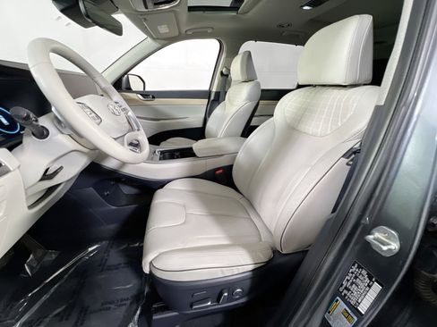 Used 2023 Hyundai Palisade Limited image 22