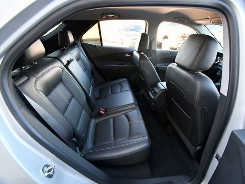 Used 2022 Chevrolet Equinox Premier FWD image 36