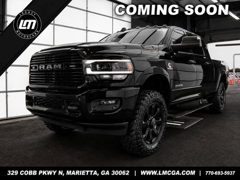 Used 2019 RAM 2500 Laramie w/ Black Appearance Package AWD/4WD image 1