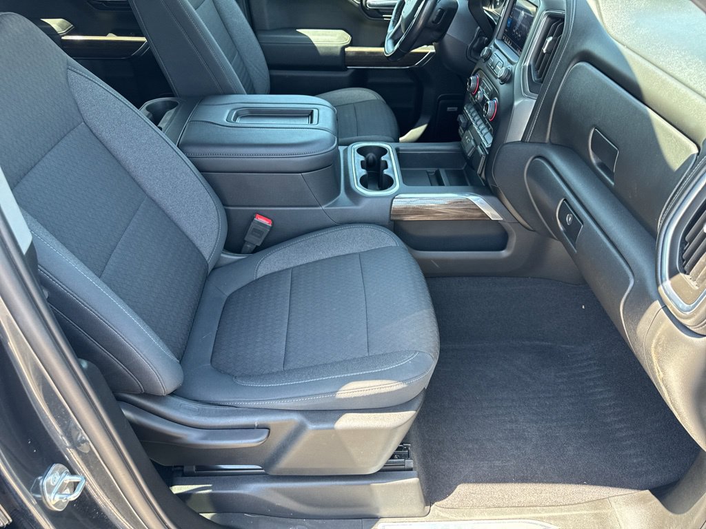Used 2020 Chevrolet Silverado 1500 RST AWD/4WD image 24