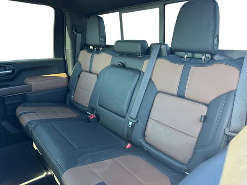 Used 2023 Chevrolet Silverado 2500 High Country AWD/4WD image 13
