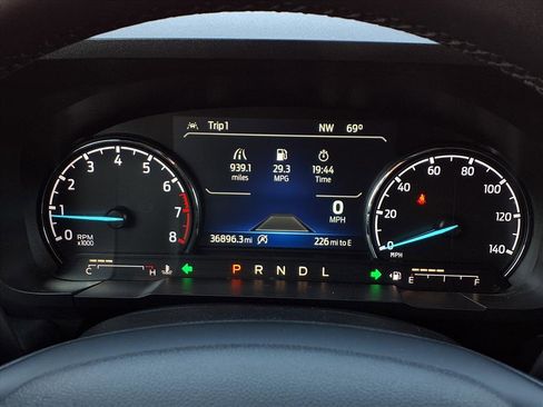 Used 2023 Ford Maverick Lariat w/ Lariat Luxury Package image 16