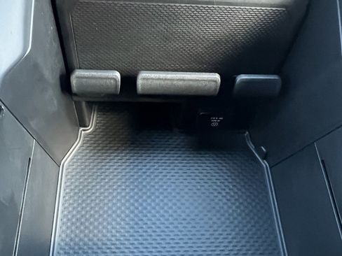 New 2025 RAM 1500 Big Horn image 24