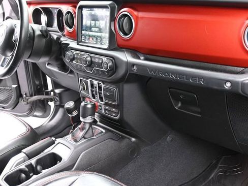 Used 2018 Jeep Wrangler Unlimited Rubicon image 28