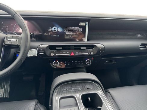 Used 2026 Hyundai Palisade Calligraphy image 11