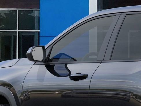 New 2026 Chevrolet Equinox LT FWD image 12