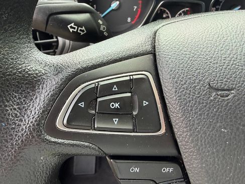 Used 2018 Ford Escape SE AWD/4WD image 9