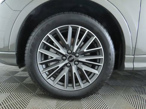 Used 2023 Audi Q3 2.0T Premium w/ Convenience Package image 30