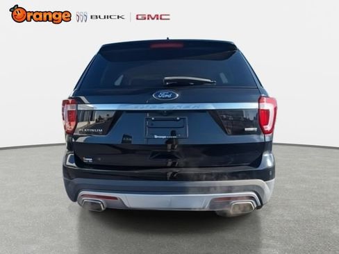 Used 2017 Ford Explorer Platinum image 5