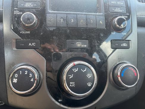 Used 2011 Kia Forte Koup SX FWD image 20