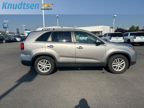 Used 2015 Kia Sorento LX AWD/4WD image 5