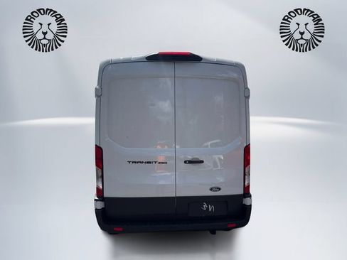 New 2026 Ford Transit 250 148 Medium Roof w/ Load Area Protection Package RWD image 7