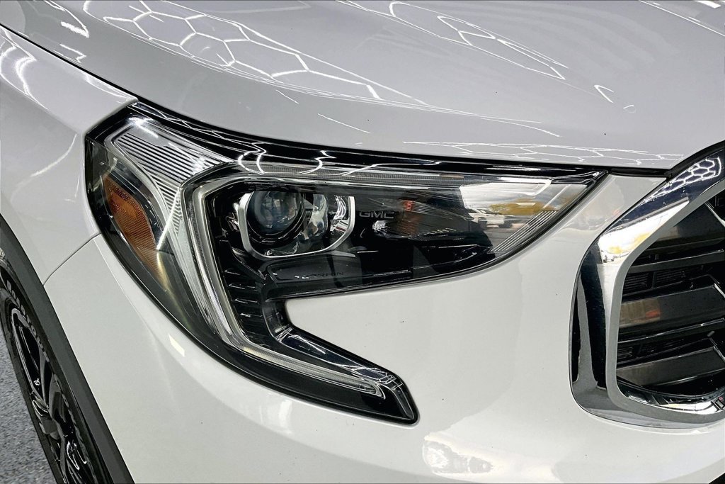 Used 2020 GMC Terrain SLE w/ Driver Convenience Package FWD image 31