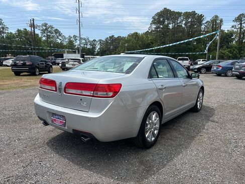 Used 2012 Lincoln MKZ FWD image 5