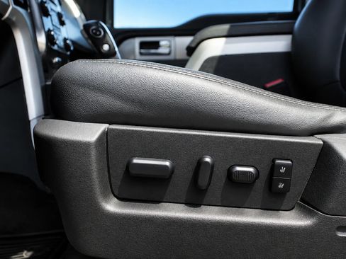 Used 2014 Ford F150 FX4 w/ Equipment Group 402A Luxury AWD/4WD image 12