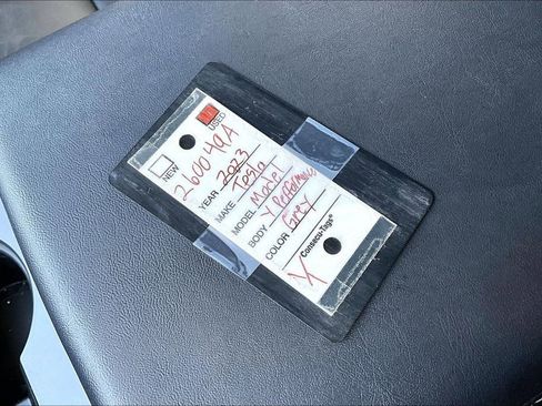 Used 2023 Tesla Model Y Performance image 26