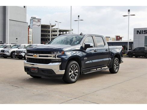 Used 2021 Chevrolet Silverado 1500 LT w/ Texas Edition Plus image 2